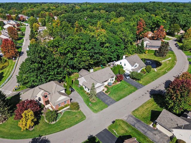 2603 Ravineside Lane S, Oceola Twp, MI 48843
