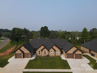 3345 48th Avenue NE 16A, Hickory, NC 28601