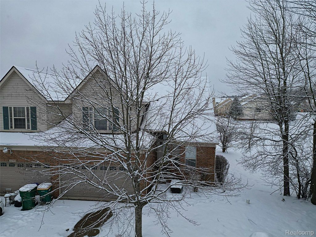 42759 Leon Drive 155, Van Buren Charter Township, MI 48111