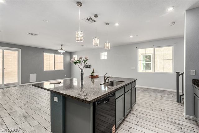 6106 Castle Gardens Avenue, Las Vegas, NV 89130