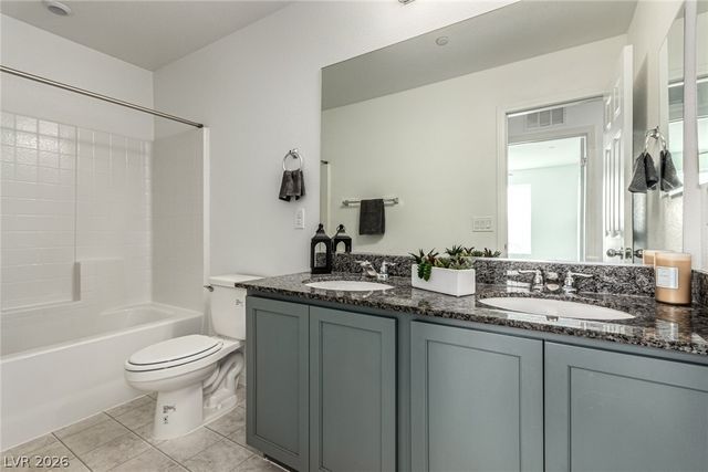 6106 Castle Gardens Avenue, Las Vegas, NV 89130