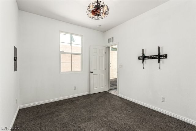 6106 Castle Gardens Avenue, Las Vegas, NV 89130