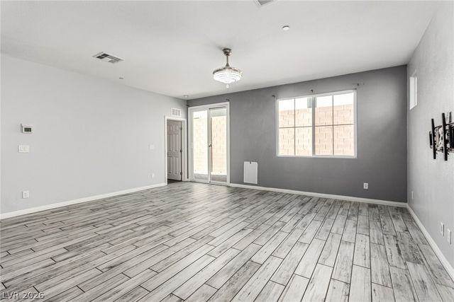 6106 Castle Gardens Avenue, Las Vegas, NV 89130