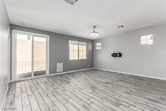 6106 Castle Gardens Avenue, Las Vegas, NV 89130