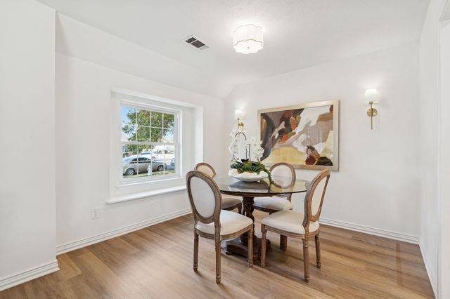 3905 Marys Creek Drive, Benbrook, TX 76116