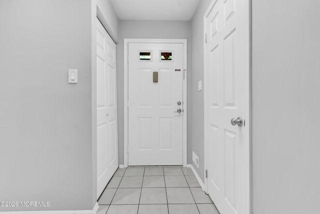 269 Constitution Circle, North Brunswick, NJ 08902