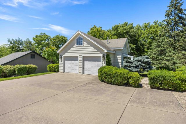 1435 Casady Drive, Des Moines, IA 50315