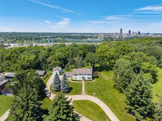 1435 Casady Drive, Des Moines, IA 50315