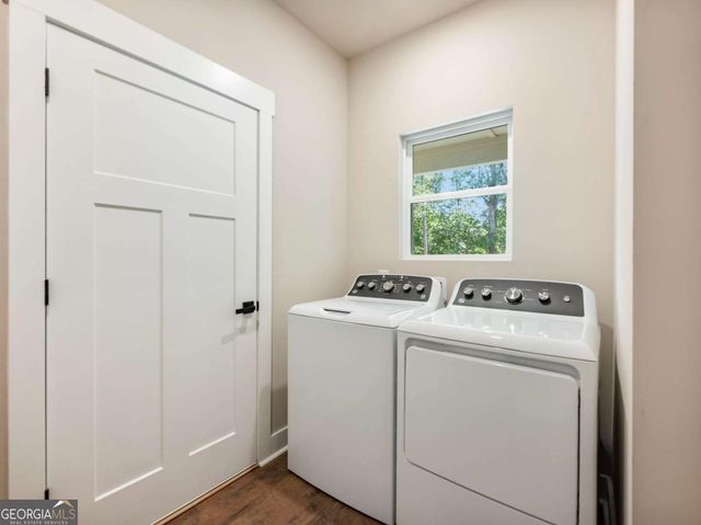 1320 heads ferry Road, Cornelia, GA 30531