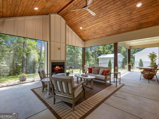 1320 heads ferry Road, Cornelia, GA 30531