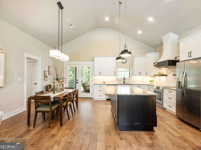 1320 heads ferry Road, Cornelia, GA 30531