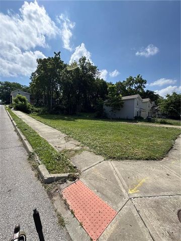 4201 Park Avenue, Kansas City, MO 64130