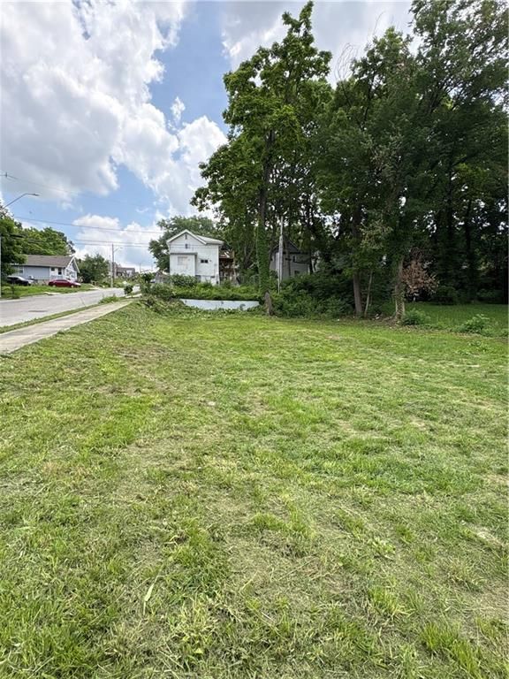 4201 Park Avenue, Kansas City, MO 64130