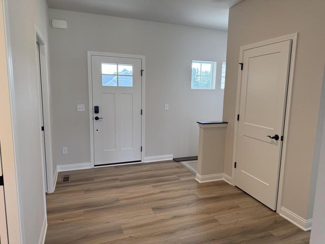 W214N4932 Casey COURT, Menomonee Falls, WI 53051