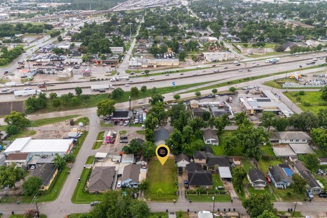lot 13 block 55 Hershe Street, Houston, TX 77020