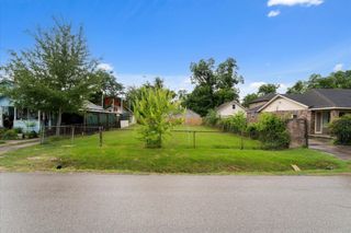 lot 13 block 55 Hershe Street, Houston, TX 77020