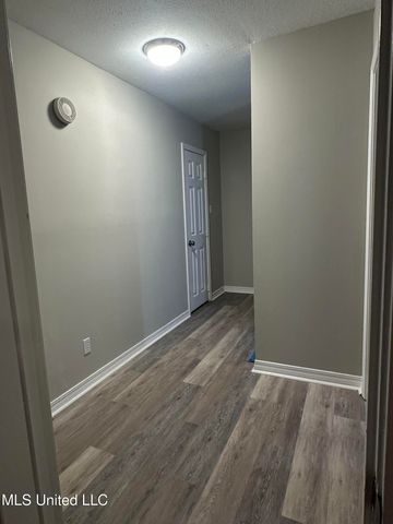 191 Ted Circle, Richland, MS 39218