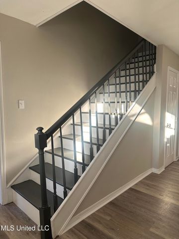 191 Ted Circle, Richland, MS 39218