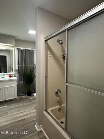 191 Ted Circle, Richland, MS 39218