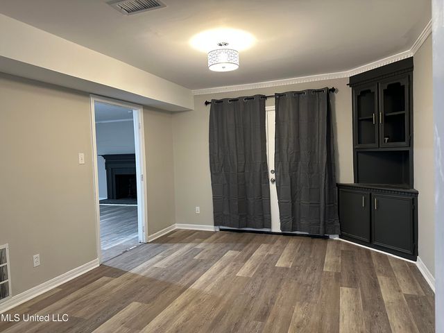 191 Ted Circle, Richland, MS 39218