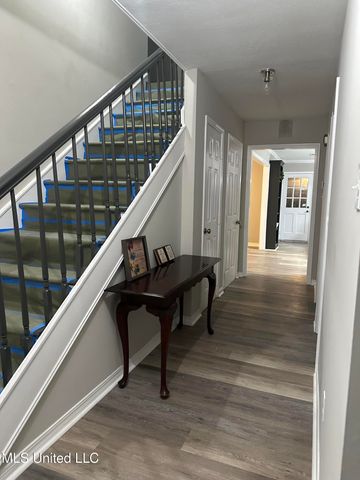 191 Ted Circle, Richland, MS 39218