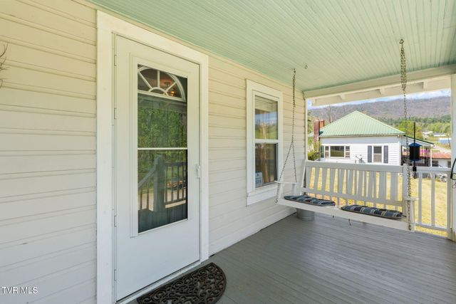 207 Main Street, Butler, TN 37640