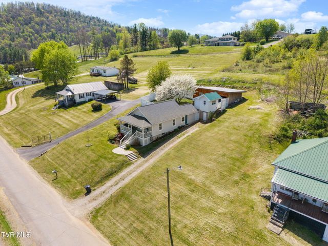 207 Main Street, Butler, TN 37640