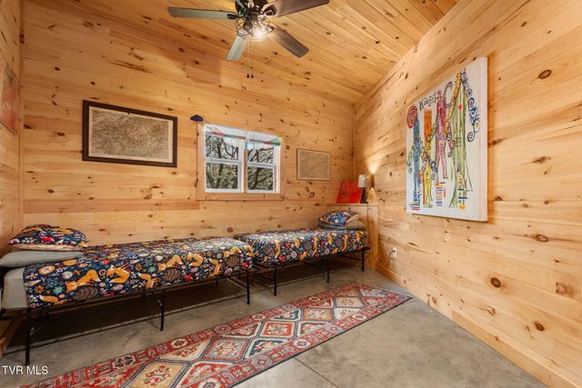 207 Main Street, Butler, TN 37640