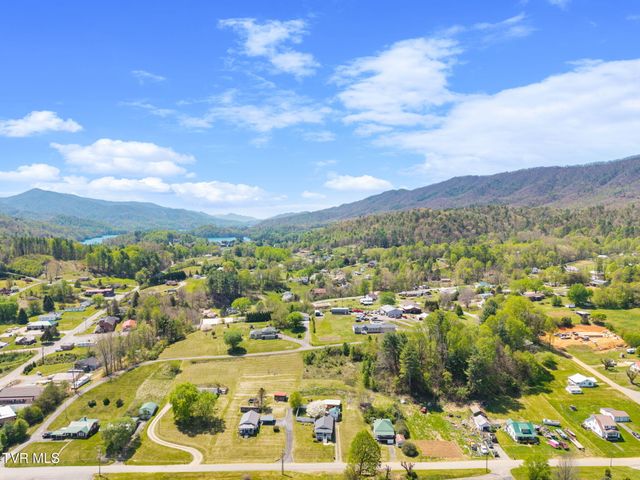 207 Main Street, Butler, TN 37640