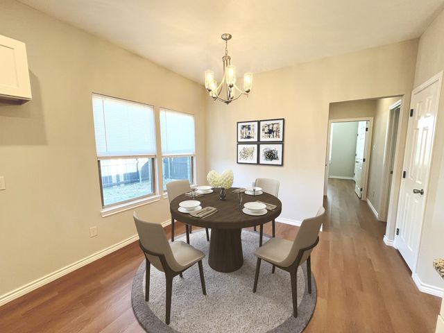 316 W James Street, Mabank, TX 75147