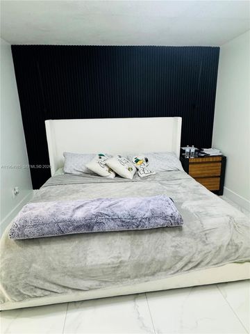 11761 NW 12th St, Pembroke Pines, FL 33026