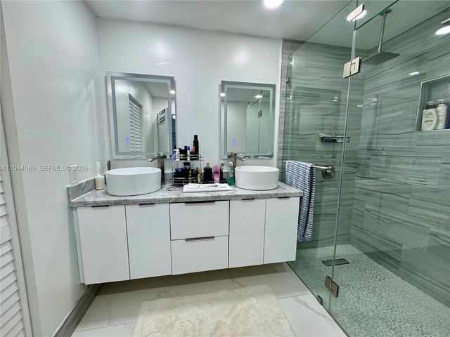 11761 NW 12th St, Pembroke Pines, FL 33026