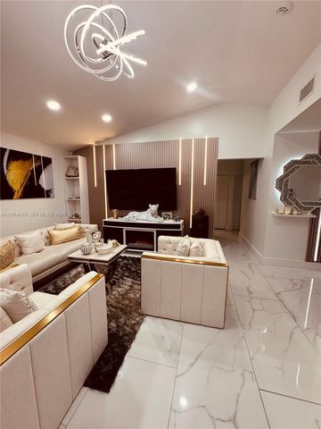 11761 NW 12th St, Pembroke Pines, FL 33026