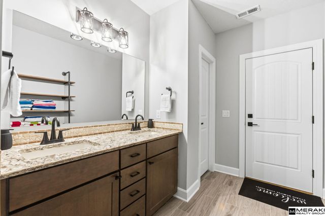 676 Legacy Pointe, Ashland, NE 68003