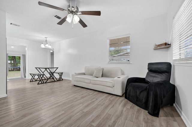 313 Brackin Street A, Crestview, FL 32539