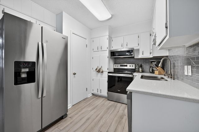 313 Brackin Street A, Crestview, FL 32539