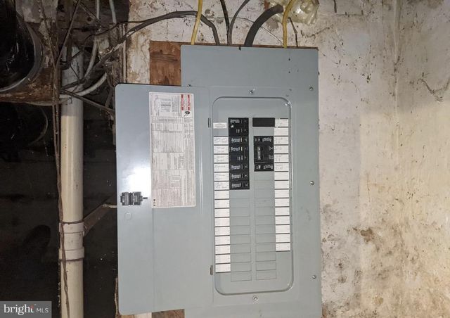 132 W BOUNDARY AVE, York, PA 17401