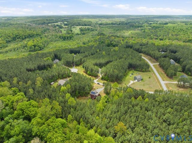 6185 Walnut Tree Dr, Powhatan, VA 23139