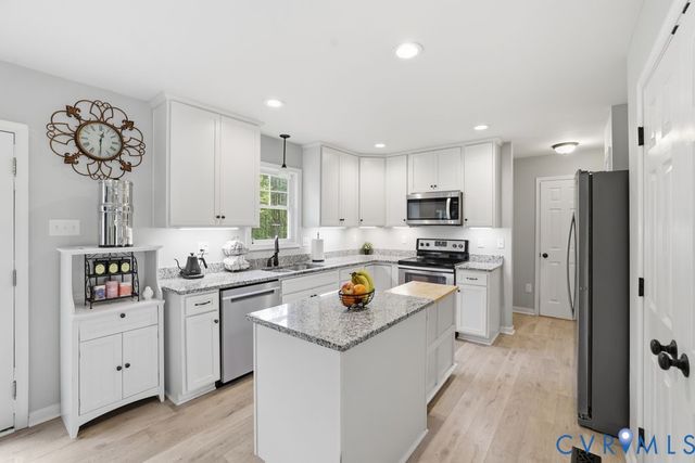 6185 Walnut Tree Dr, Powhatan, VA 23139