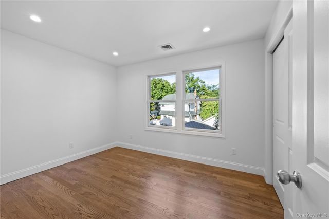 78 Taft Avenue, Lynbrook, NY 11563