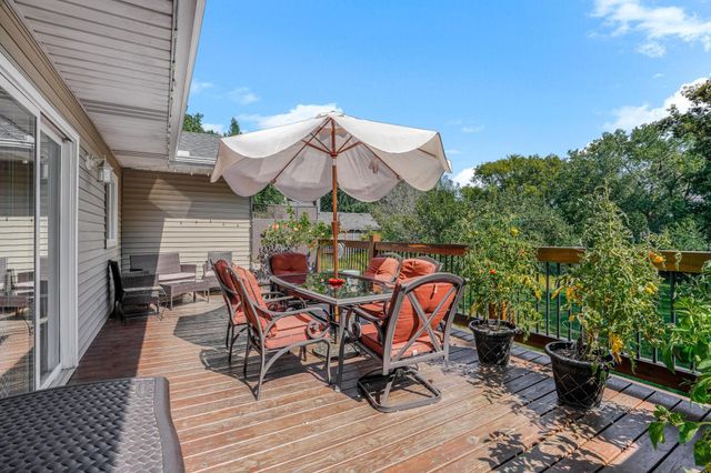 2292 7th Street N, North Saint Paul, MN 55109