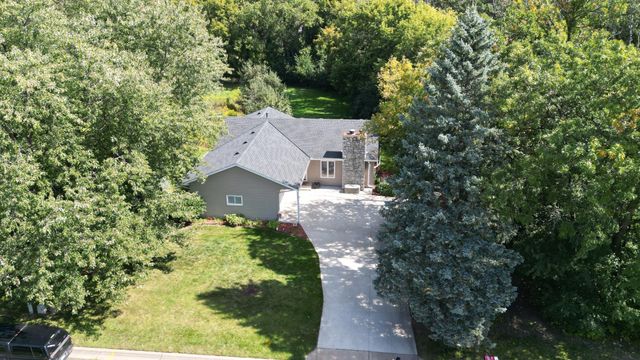 2292 7th Street N, North Saint Paul, MN 55109