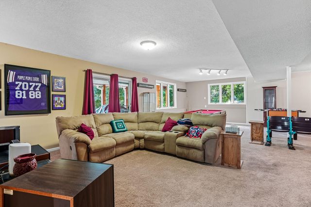 2292 7th Street N, North Saint Paul, MN 55109