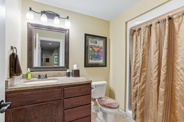 2292 7th Street N, North Saint Paul, MN 55109
