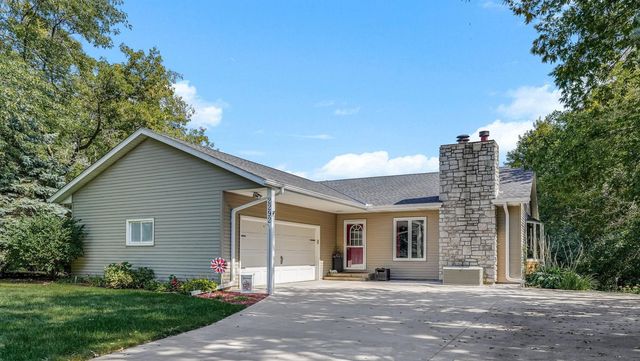 2292 7th Street N, North Saint Paul, MN 55109