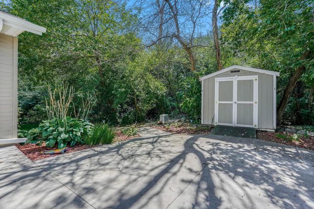 2292 7th Street N, North Saint Paul, MN 55109