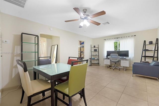 1433 NE 22nd St, Wilton Manors, FL 33305