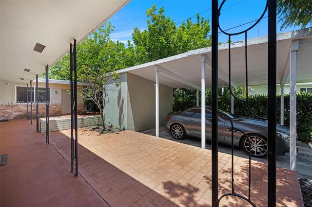 1433 NE 22nd St, Wilton Manors, FL 33305