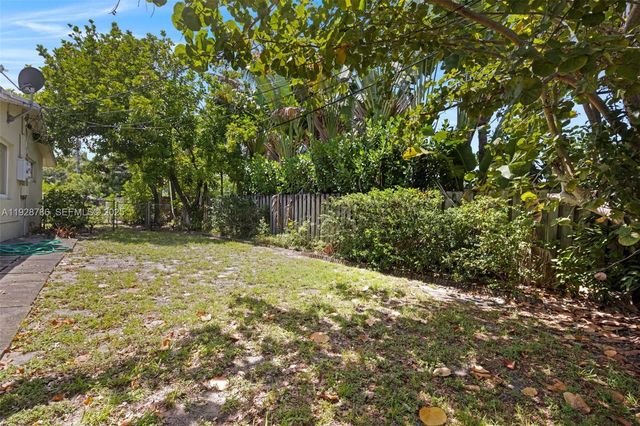1433 NE 22nd St, Wilton Manors, FL 33305