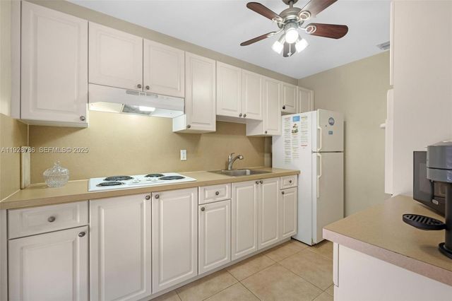 1433 NE 22nd St, Wilton Manors, FL 33305